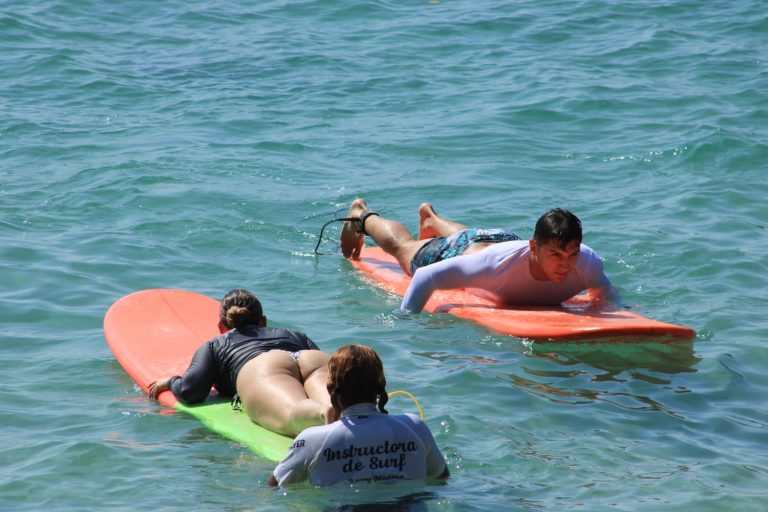 Surf-school-in-Puerto-Escondido