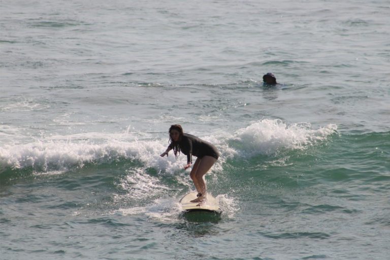 Surf-school-in-Puerto-Escondido