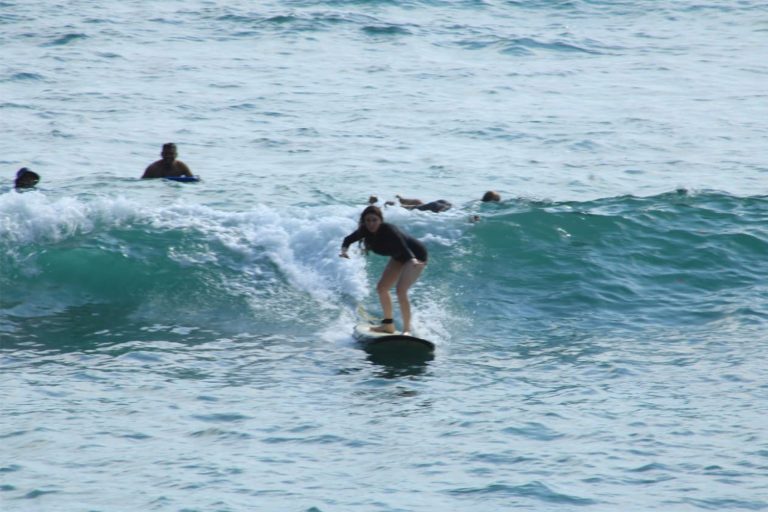 Surf-school-in-Puerto-Escondido